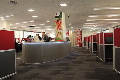 דלפק קבלה משרדי הוט