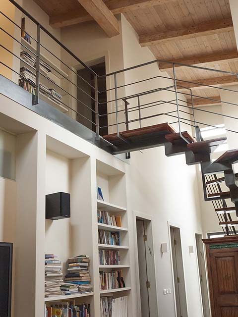 מדרגות, מבט תחתון